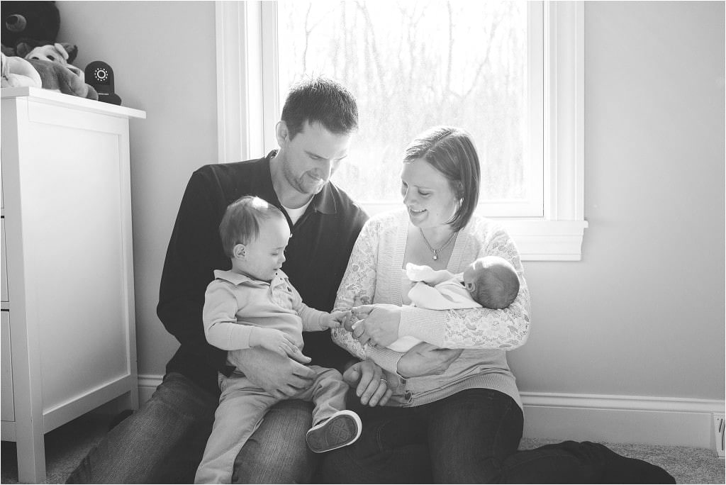 Pittsburgh Lifestyle Newborn and Family Photographer