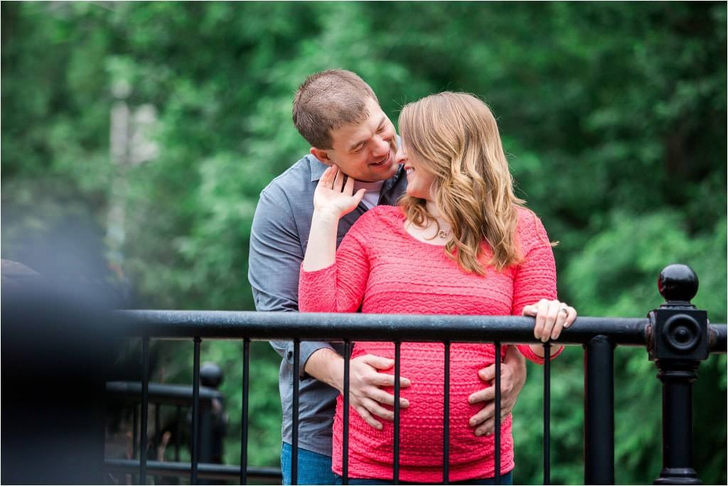 Pittsburgh Maternity Photographer