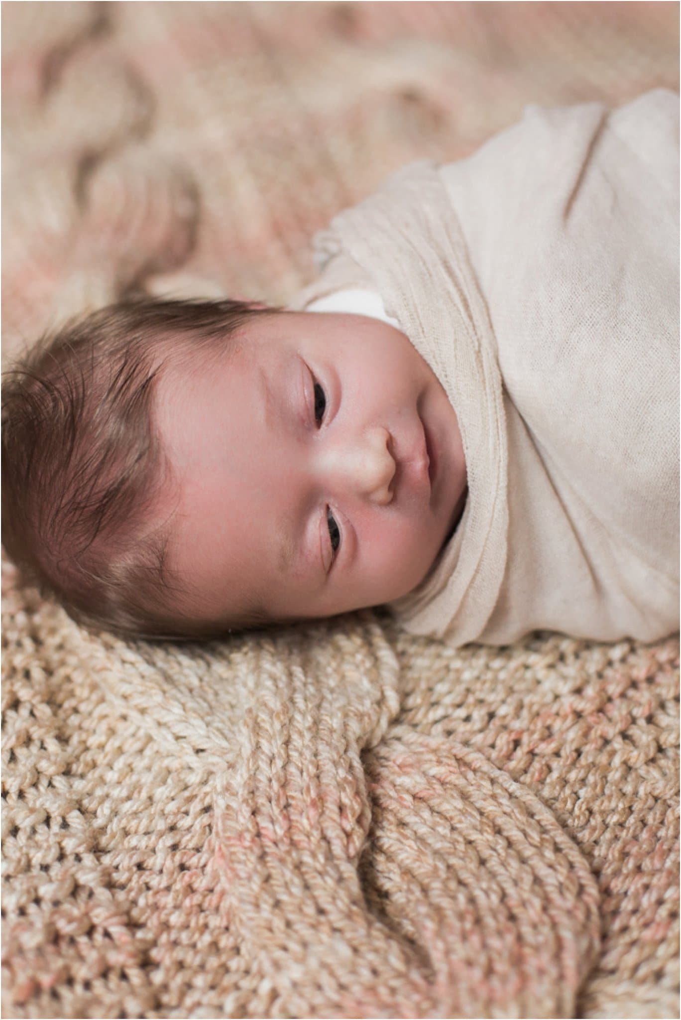 Melissa Lucci - Pittsburgh Lifestyle Newborn Photography