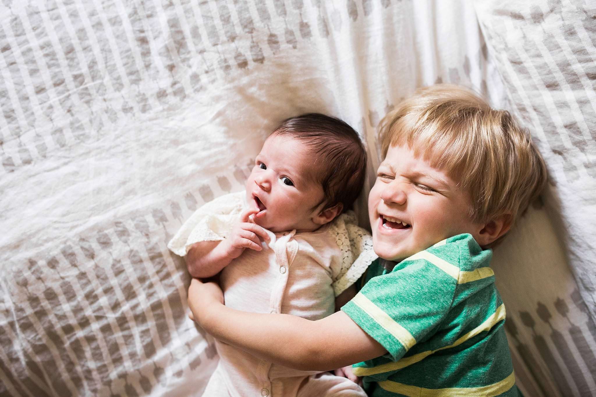 older sibling and newborn photos