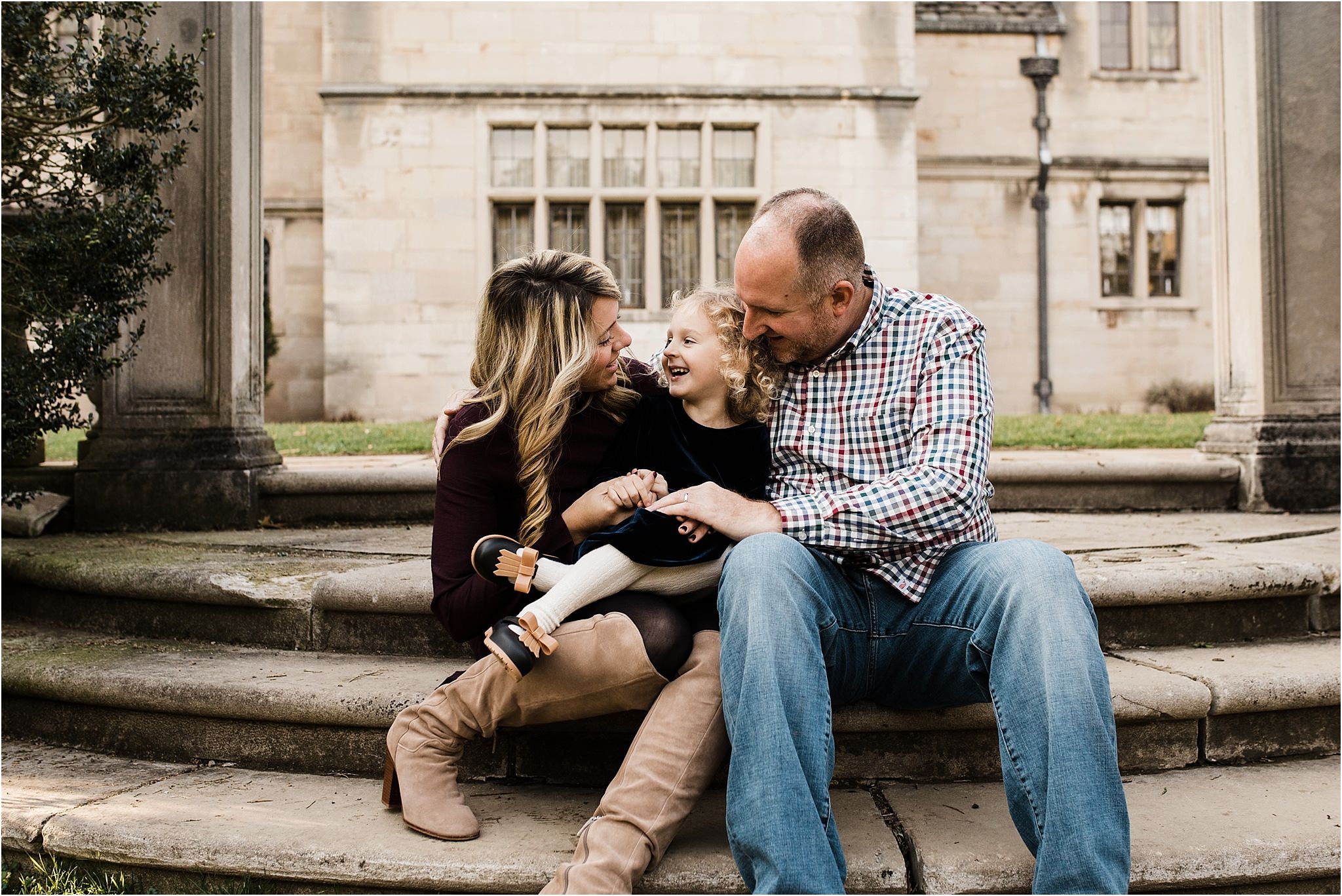 Natural, laid back and fun family photos at Hartwood Acres in Pittsburgh