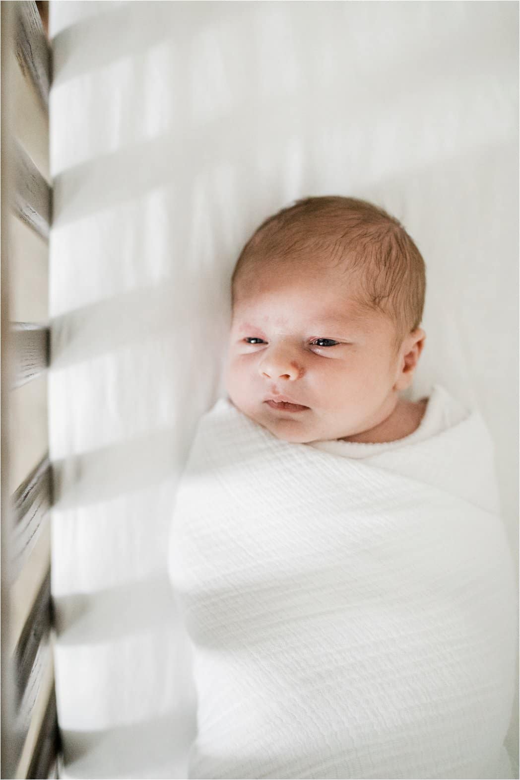 simple and natural newborn photos taken at home