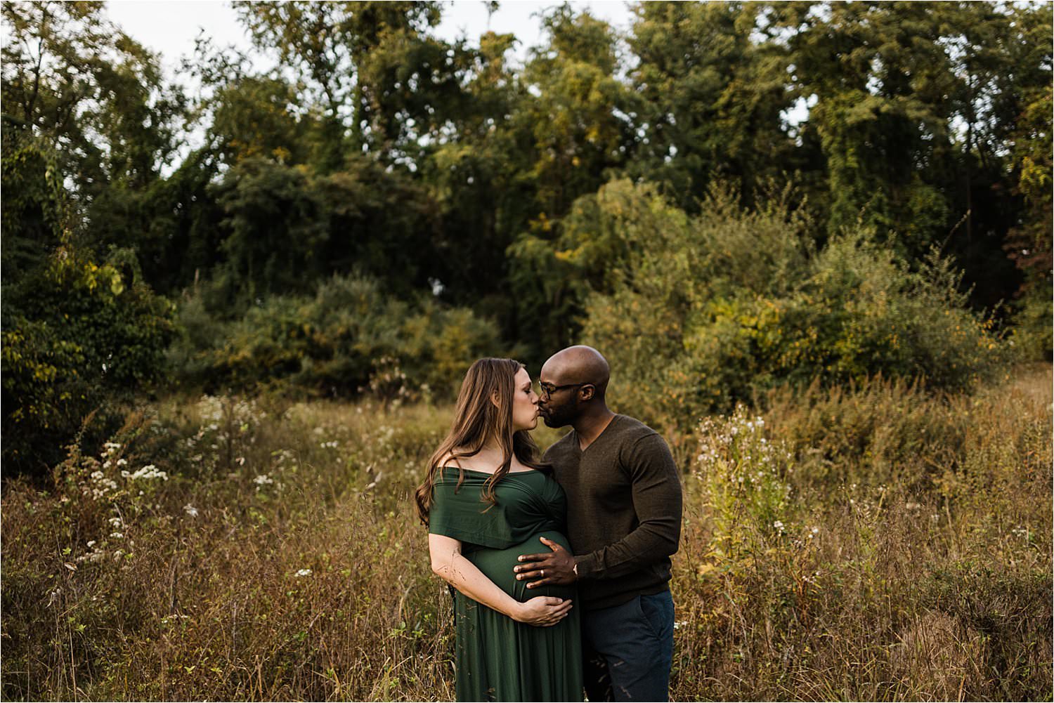 Photographer in Pittsburgh PA, PNC Park Maternity Photos